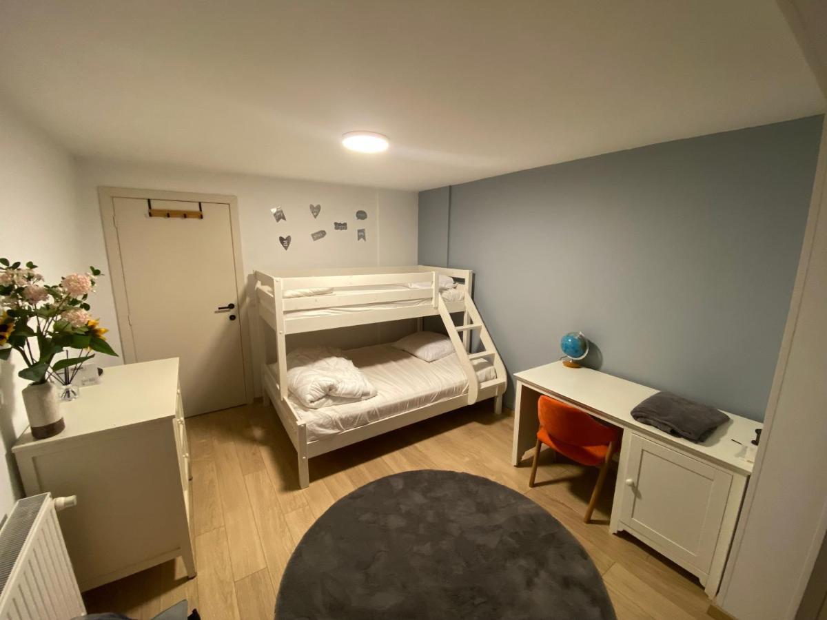 Spacious Apartment With Sea View Oostende Bagian luar foto