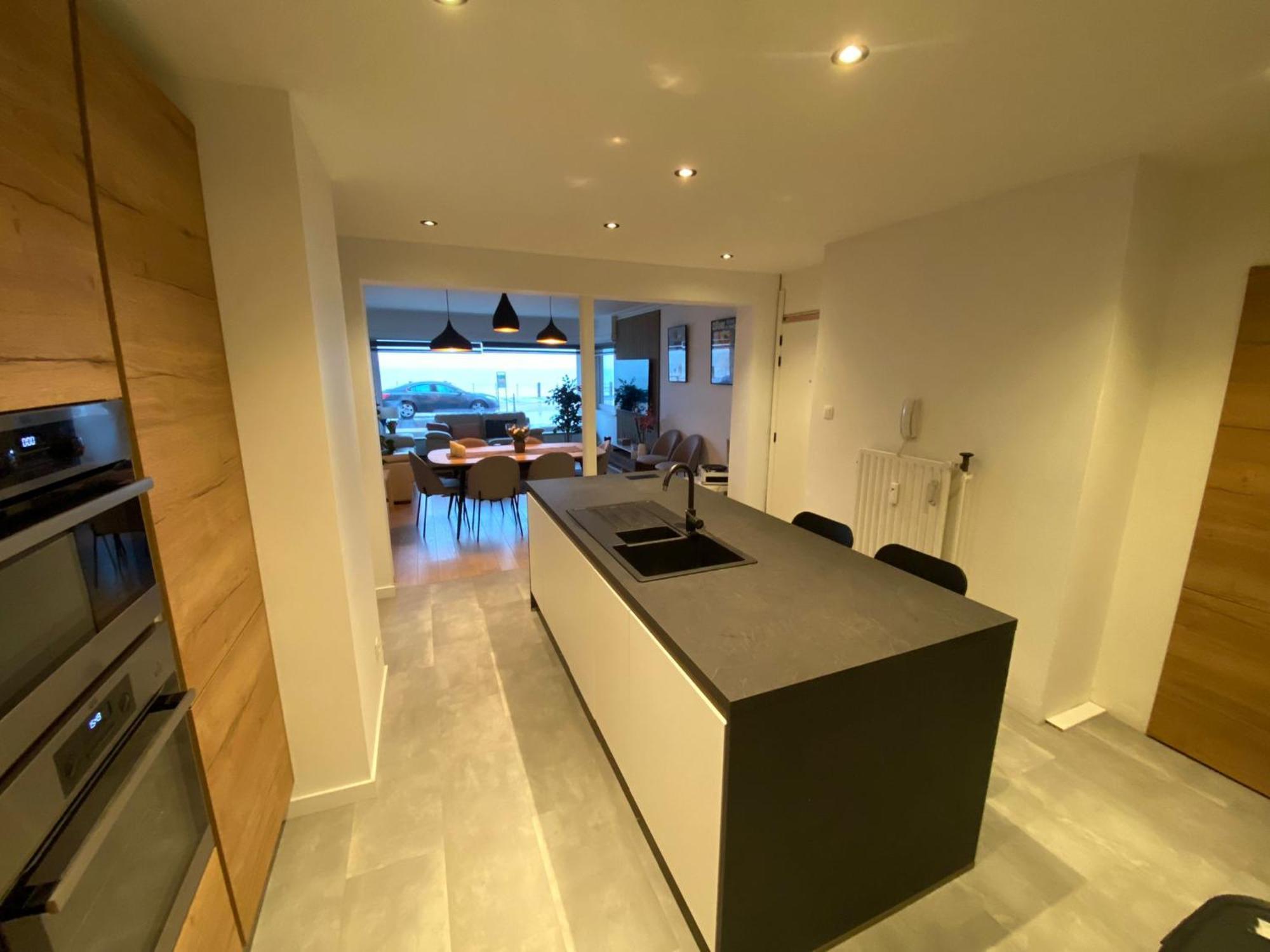 Spacious Apartment With Sea View Oostende Bagian luar foto
